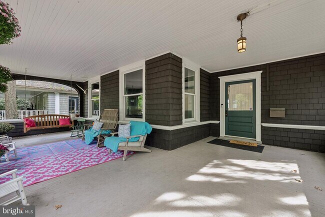 Foto del edificio - 101 Woodlawn Rd