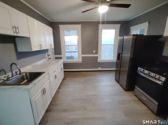 Foto del edificio - 167 Liberty St