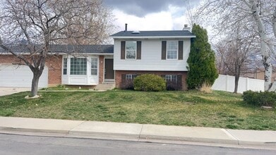 Building Photo - 1648 N 80 W St