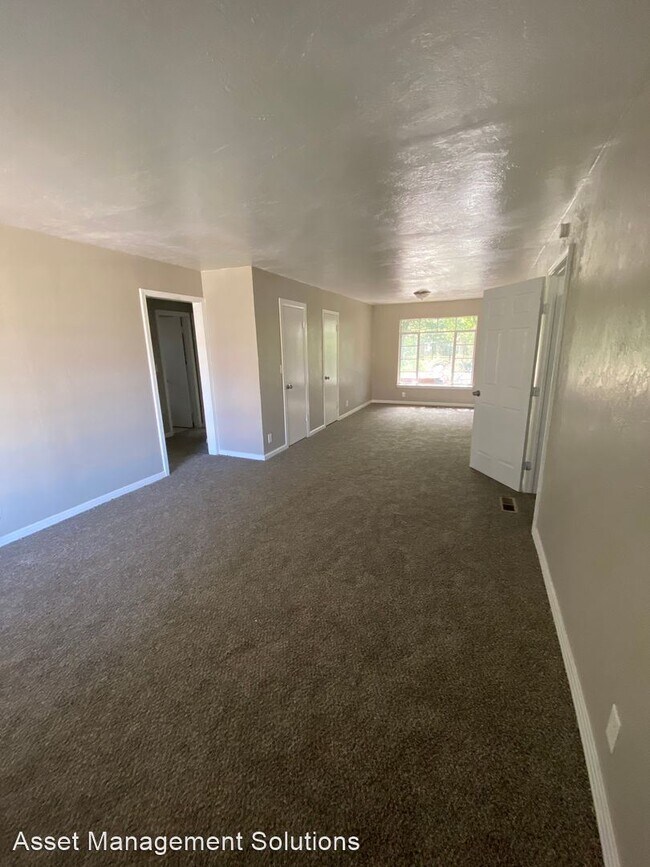 Building Photo - 3 br, 1 bath House - 2708 NW 38th St