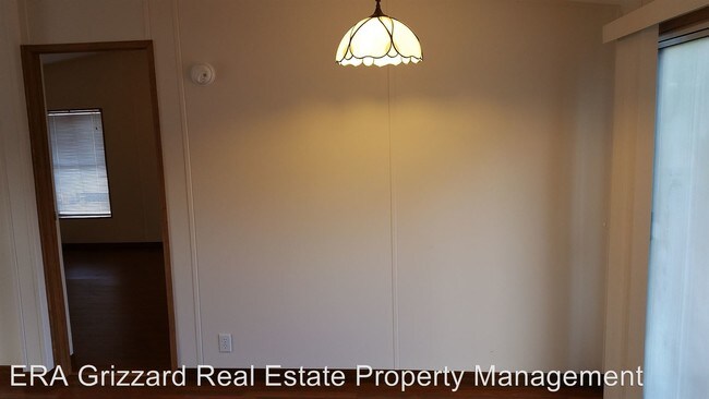 Building Photo - 35415 Lake Bradley Dr