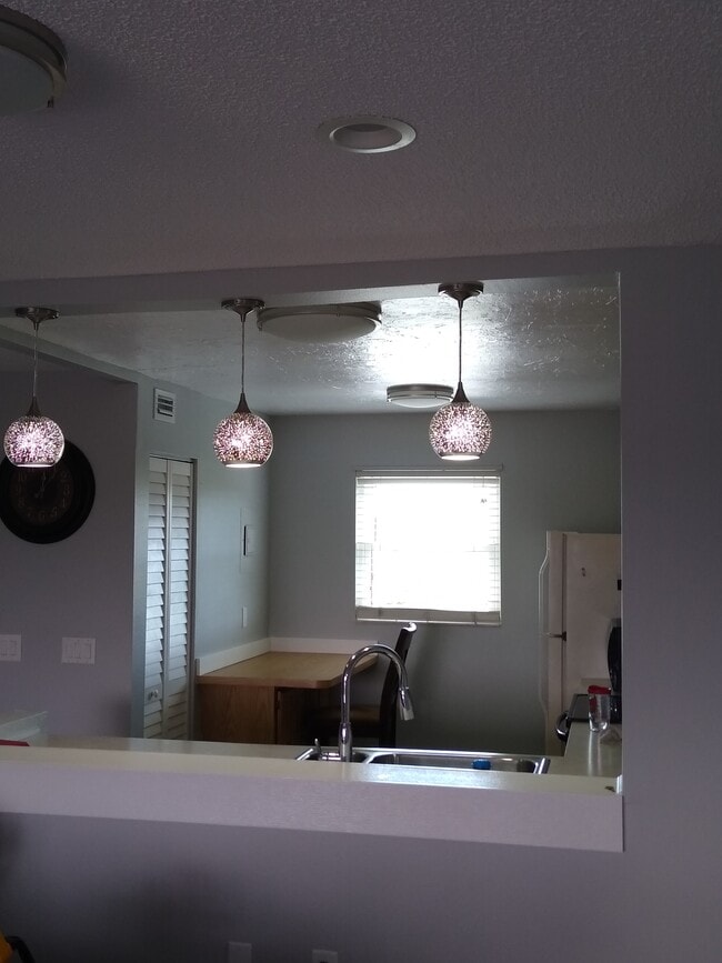 Building Photo - 3660 Ironwood Cir