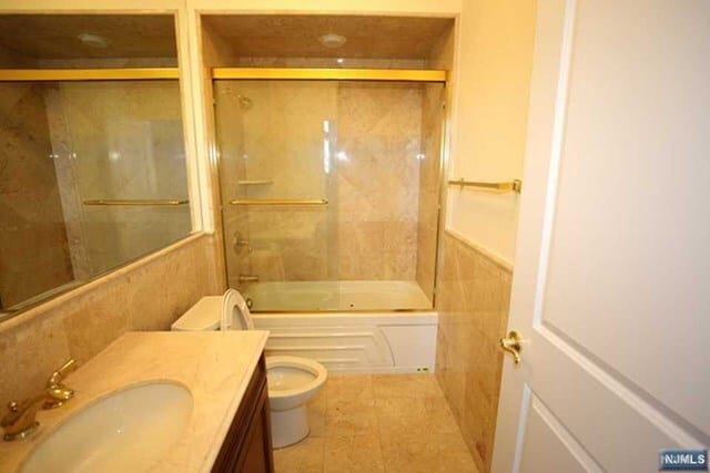 Building Photo - 28 Hemlock Lane