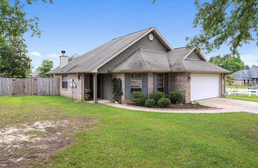 Foto del edificio - 13696 Hidden Oaks Dr