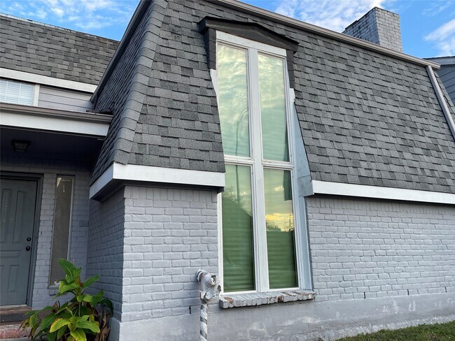 Foto del edificio - 1909 Bittercreek Dr