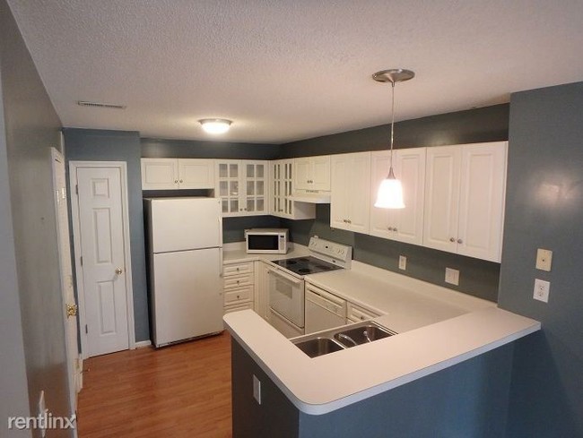 Building Photo - 2 br, 2 bath  - 3308 Mulberry Ln
