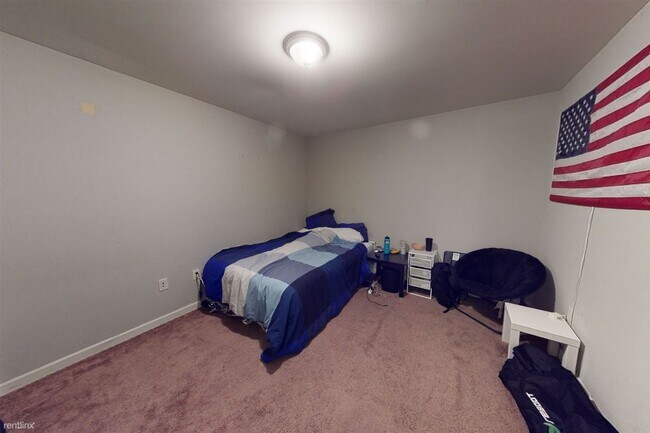 Foto del edificio - 5 br, 3 bath Triplex - 1628 WILLINGTON ST ...