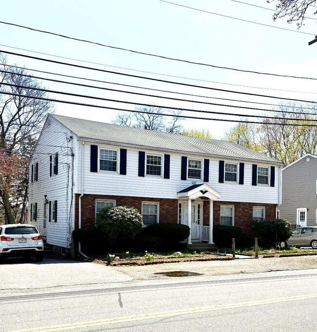 Building Photo - 124 Salem St