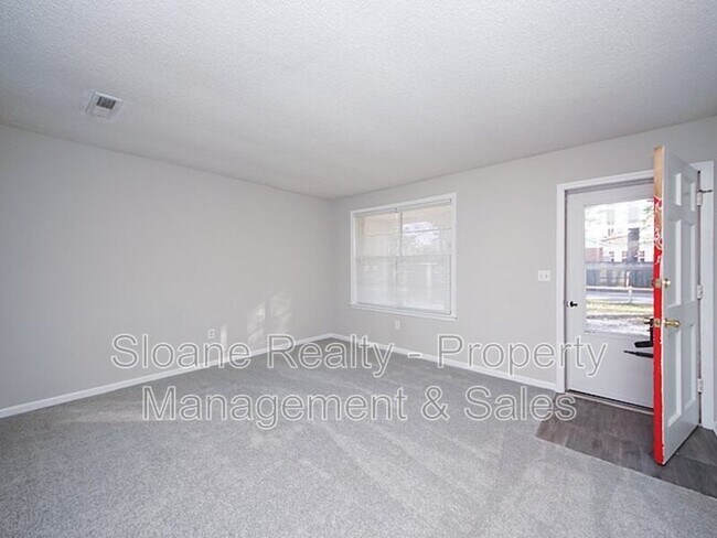 Building Photo - 106 Barshay Dr