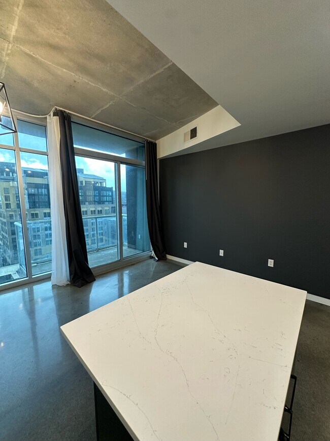 Foto del edificio - 600-612 12th Ave S