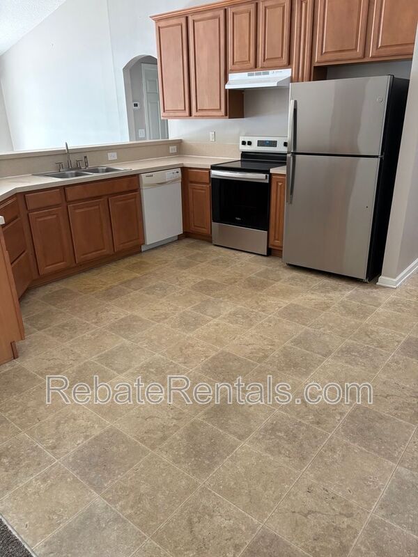 Building Photo - 14298 Fish Eagle Dr E