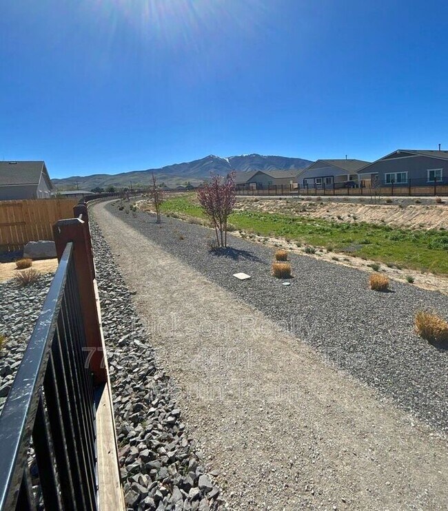 Foto del edificio - 7481 Capstone Dr