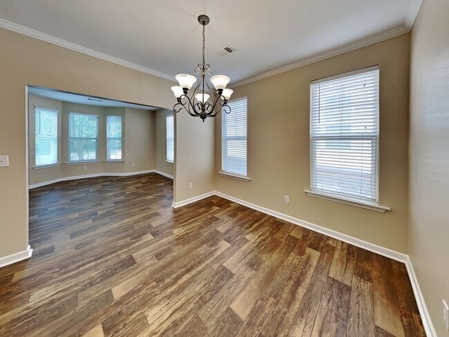 Foto del edificio - Beautiful 3 bedroom 2.5 bathroom home in V...