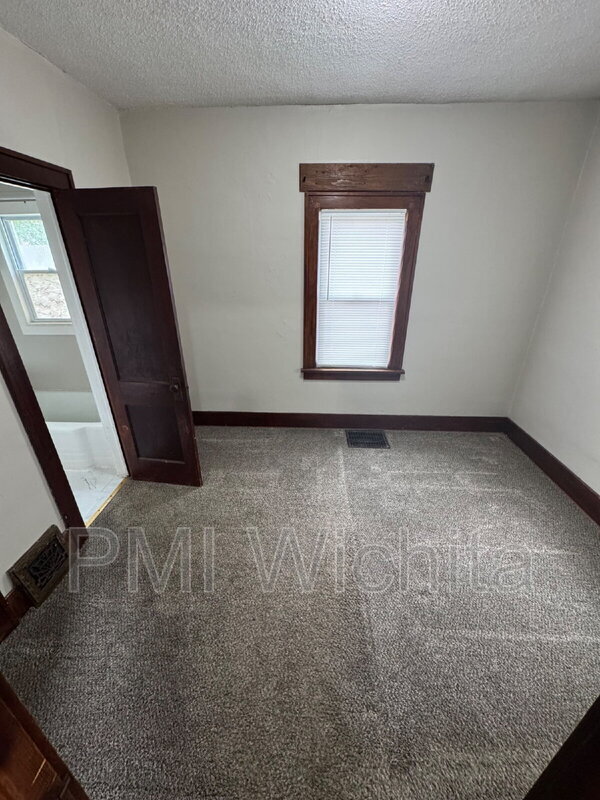 Foto del edificio - 1937 N Fairview Ave