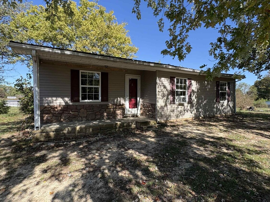 Primary Photo - Peaceful Country Living