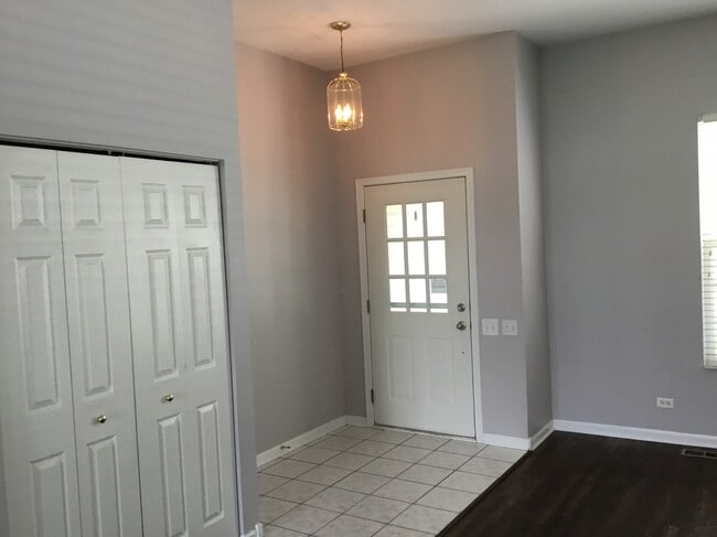 Building Photo - 2364 Chesapeake Bay