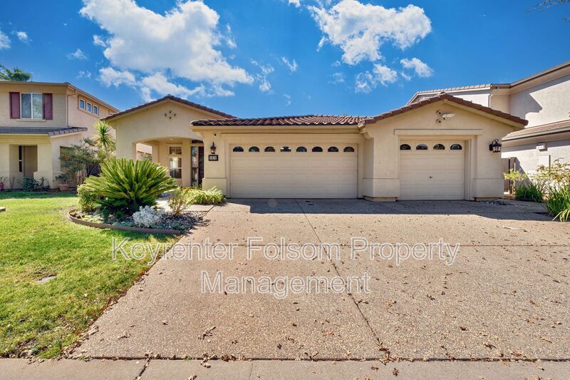Primary Photo - 11878 Cobble Brook Dr