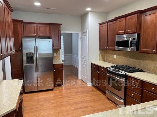 Building Photo - 311 Euphoria Cir