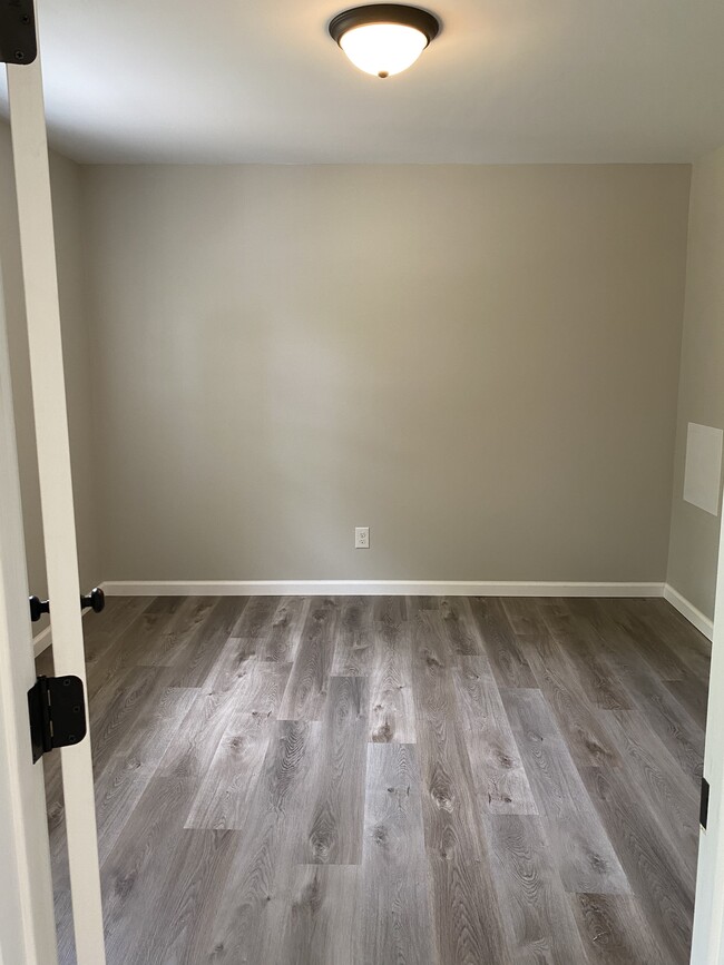 Bedroom 1 - 41 Roberts Ave