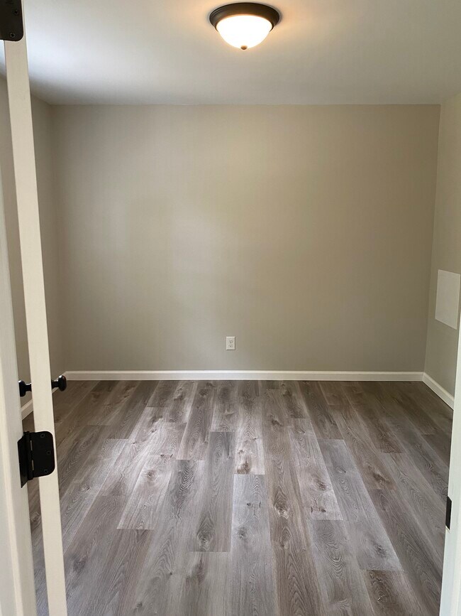 Dormitorio 1 - 41 Roberts Ave