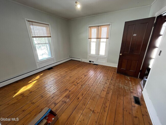 Foto del edificio - 372 NY-43