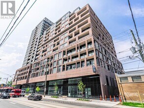 Building Photo - 285 Dufferin St