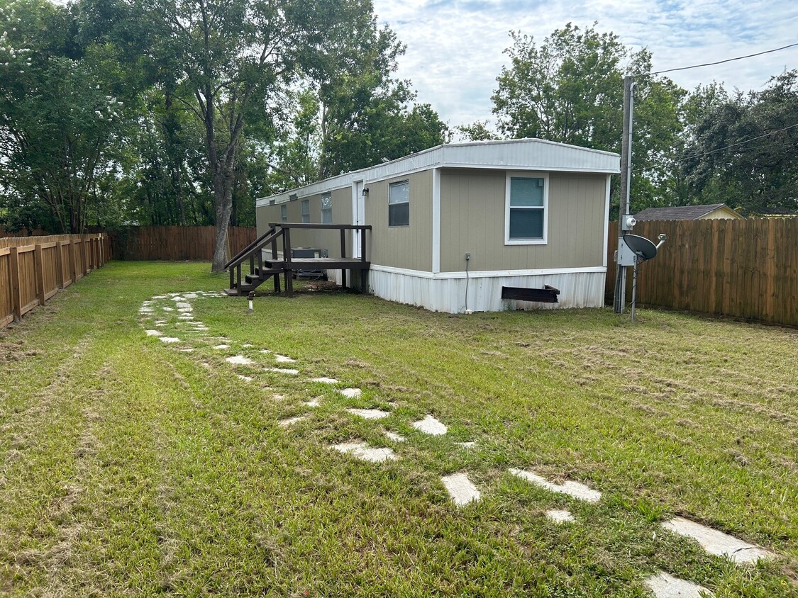 Primary Photo - 110 County Rd 921