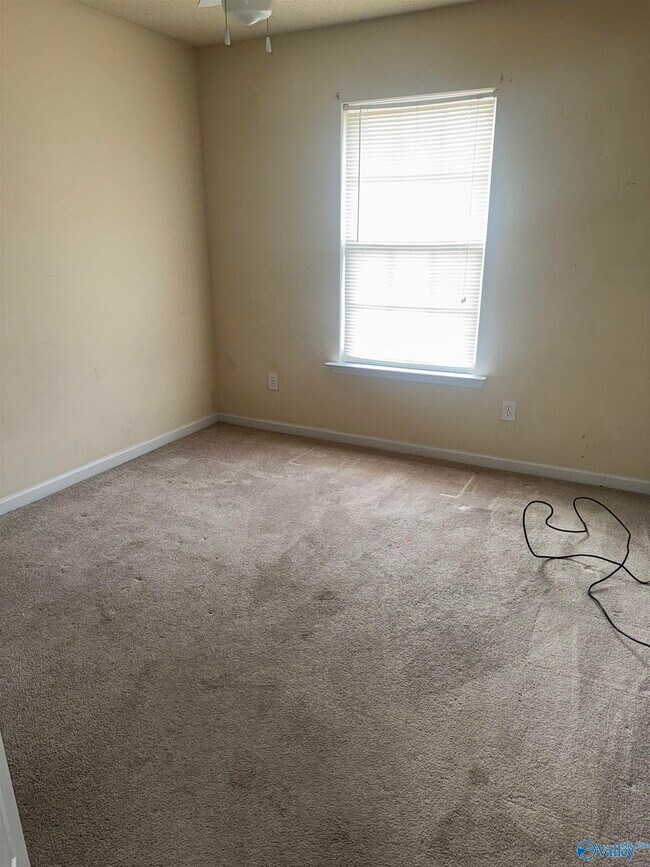 Building Photo - 409 Summer Cove Cir NW