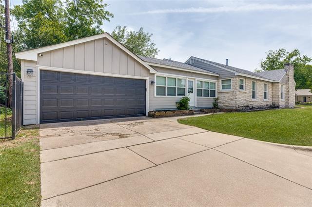 Building Photo - 1128 N Riverside Dr