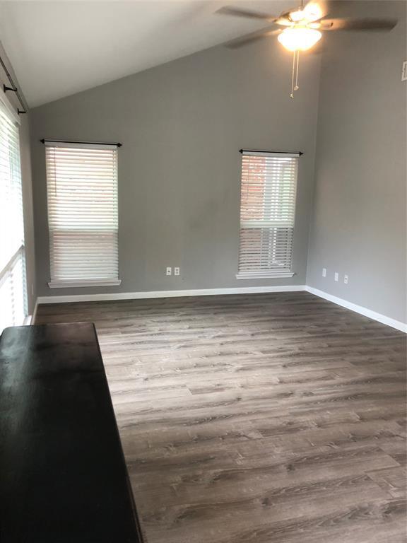 Building Photo - 7993 Kendalia Dr