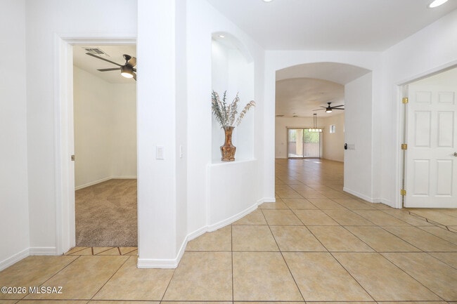 Building Photo - 10401 Yew Pl