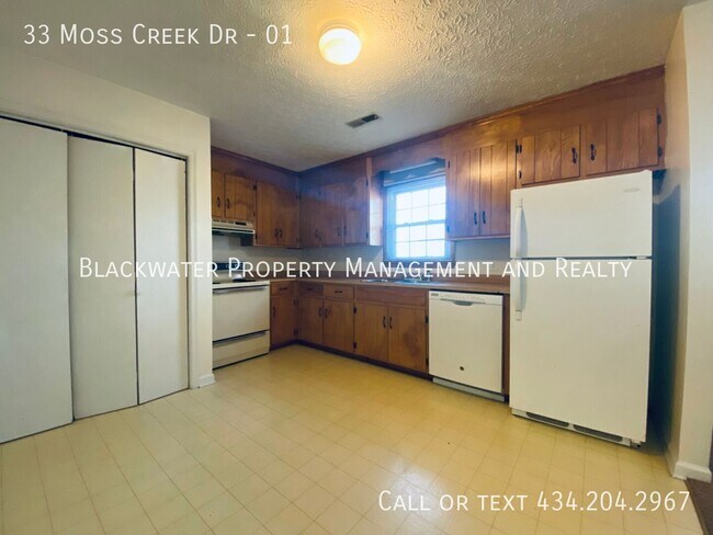 Foto del edificio - 33 Moss Creek Dr
