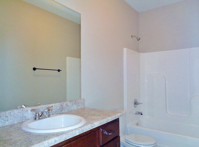 Foto del edificio - Home in Tuscaloosa..... Available to View Now!!!