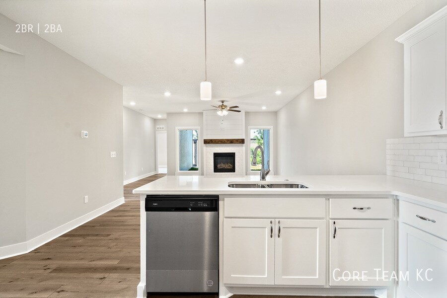 Foto principal - Brand New 2 Bedroom Townhome in Smithville