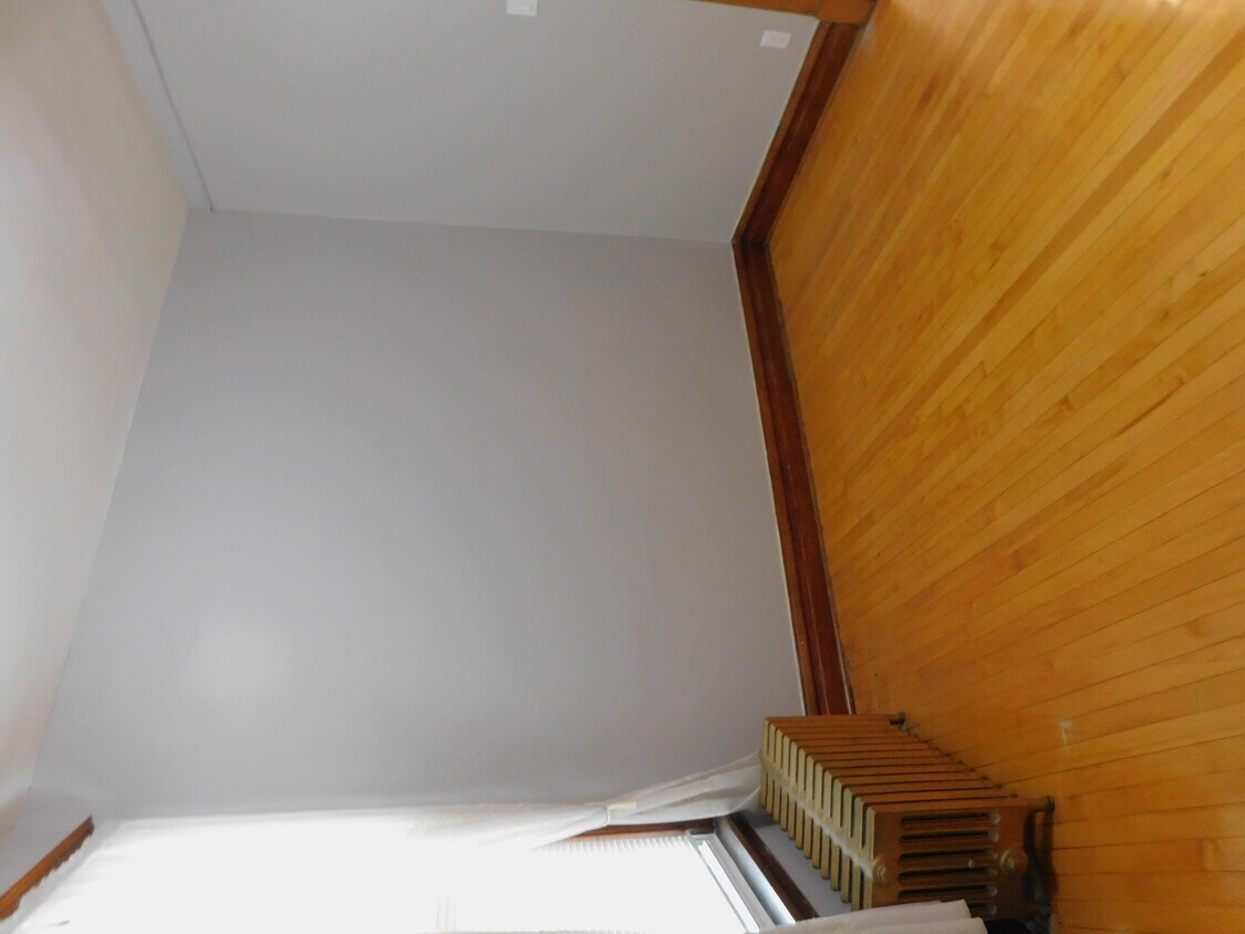 Foto principal - 2729 N Troy St