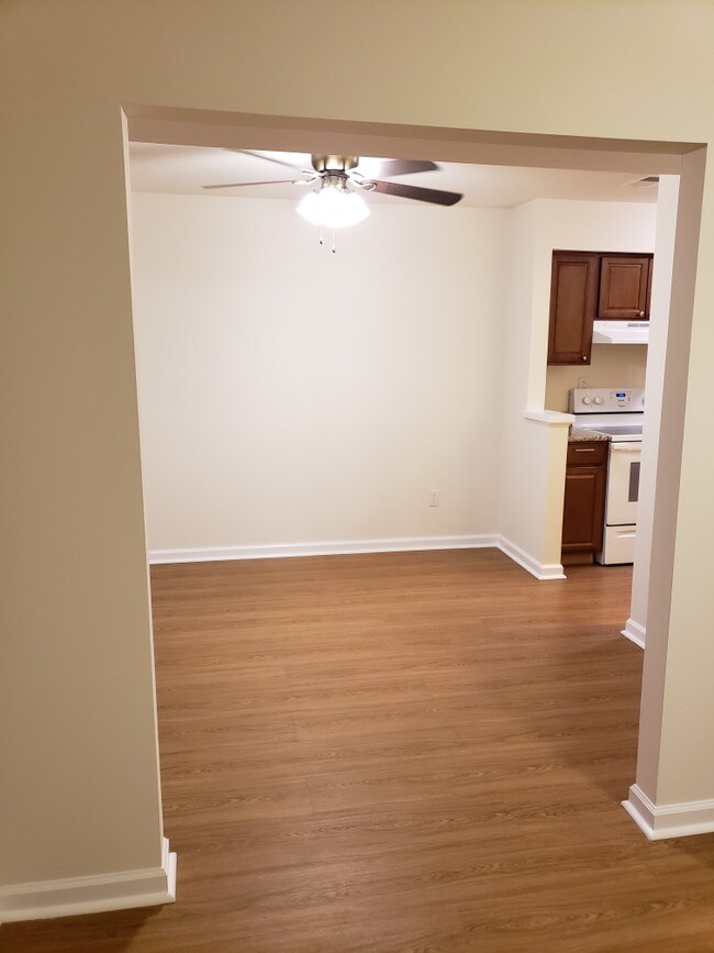 Foto del edificio - 3419 Walnut Ct