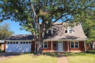 Building Photo - 312 Cotillion Rd