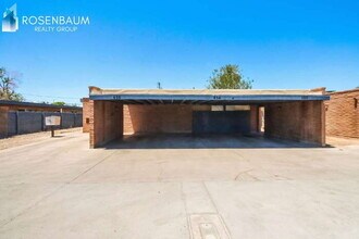Building Photo - 654 S Mesa Dr