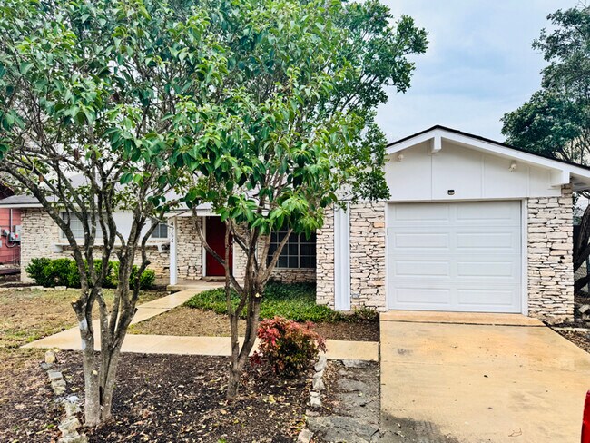 Building Photo - 4254 Desert View Dr