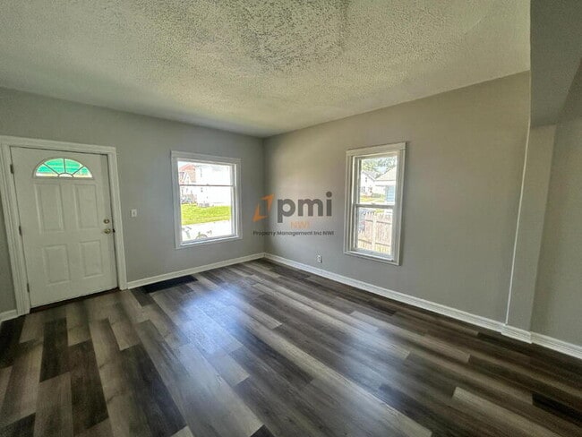 Foto del edificio - 906 2nd St