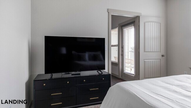 Foto del edificio - 9150 Hwy 6 N
