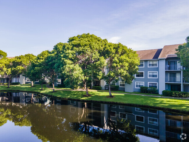 Building Photo - Hampton Lakes