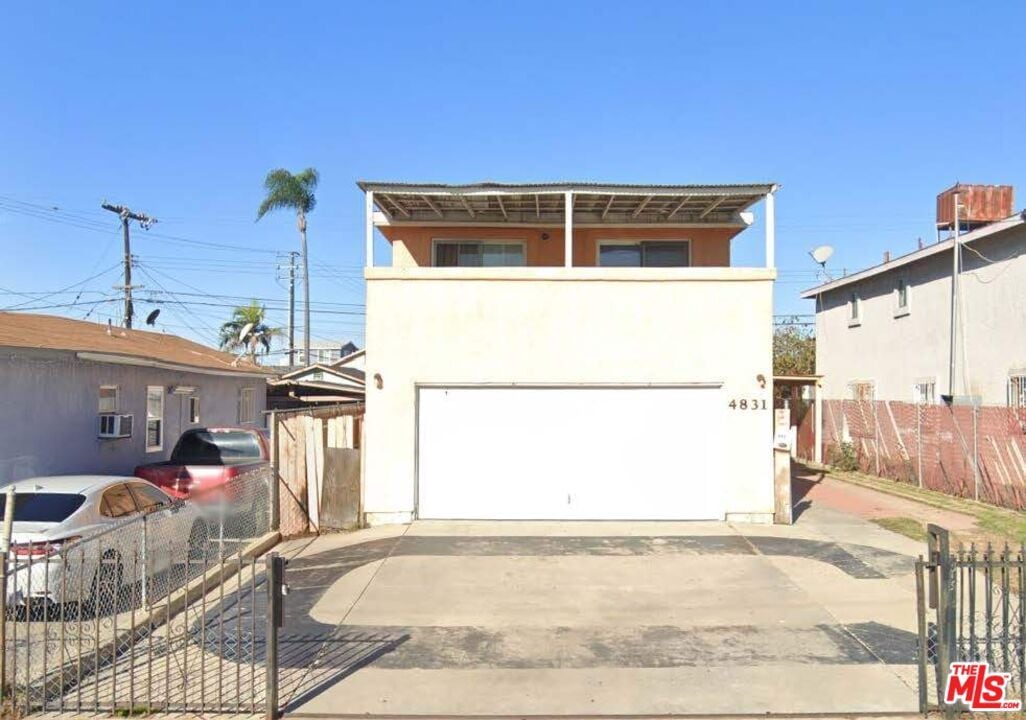 Primary Photo - 4831 Grape St