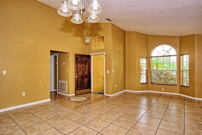 Building Photo - 4335 Creekside Blvd