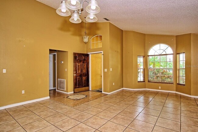 Foto del edificio - 4335 Creekside Blvd