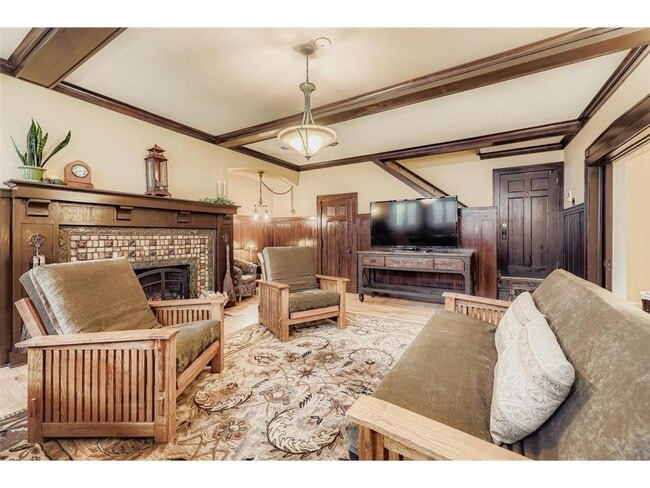 Foto del edificio - 2219 Pillsbury Ave