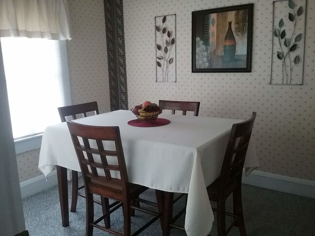 Comedor - 1327 Atkinson St