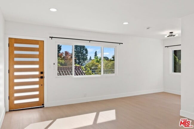 Foto del edificio - 4014 La Salle Ave