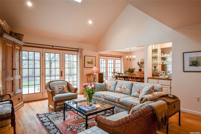 Building Photo - 63 Brittany Ln