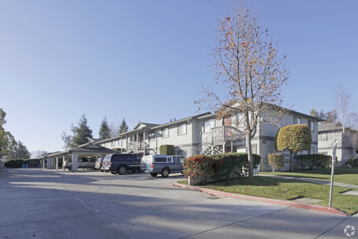 Foto principal - 1115-1135 Meridian St